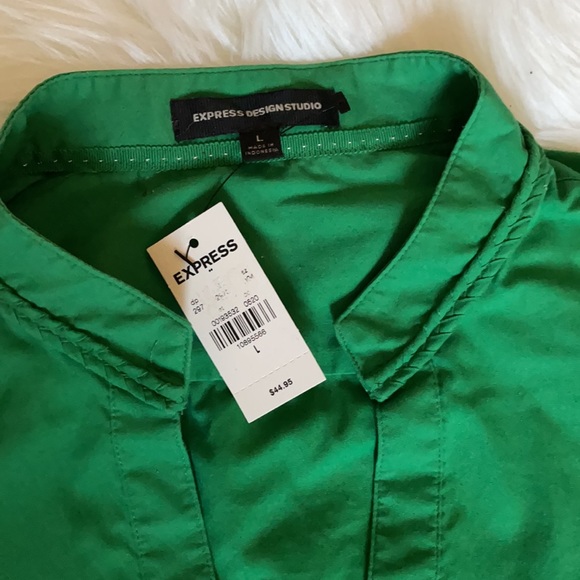 Express bell cap sleeve button up blouse. - Picture 4 of 5